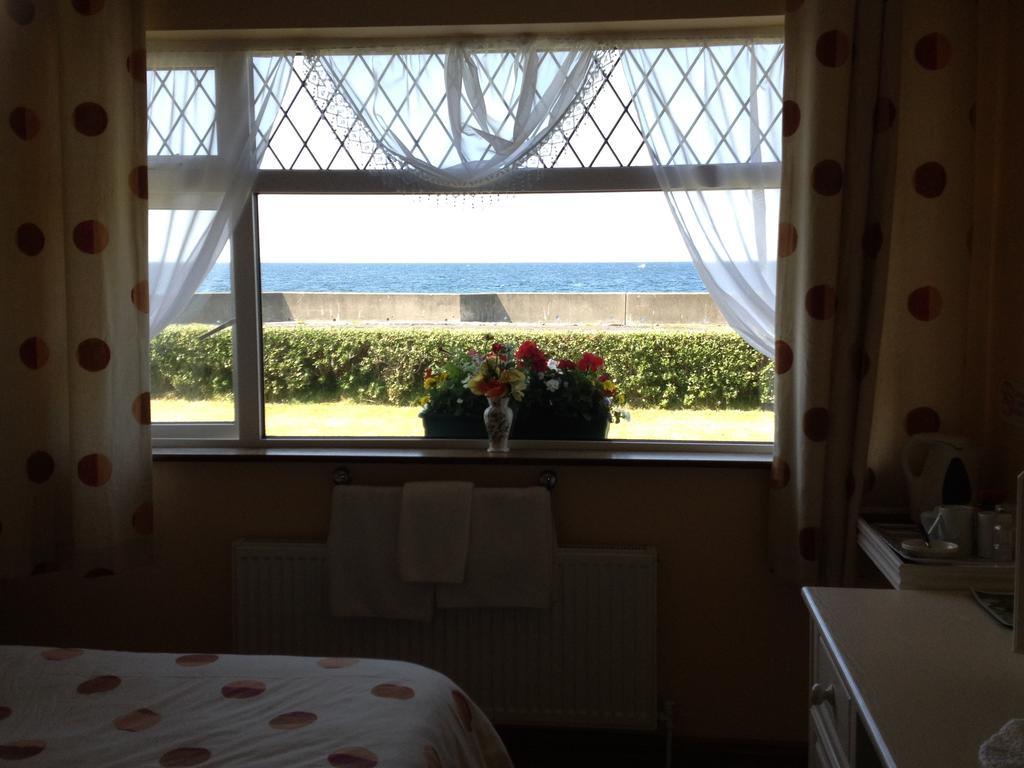 Bed and Breakfast Seaside Accomodation Quilty Номер фото