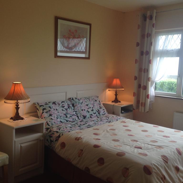 Bed and Breakfast Seaside Accomodation Quilty Екстер'єр фото